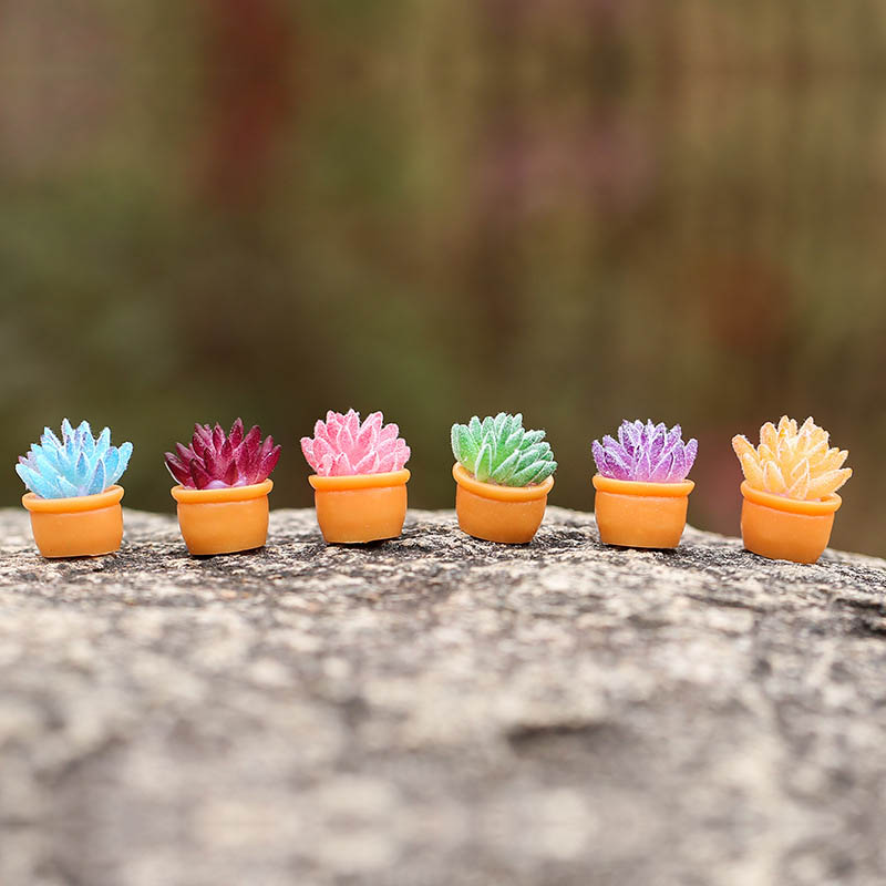 Doll trinkets molding